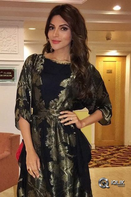 Shama-Sikander